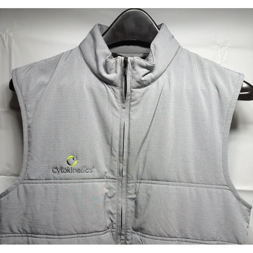 TravisMathew Cold Bay Puffer Vest Mens Small Gray Full Zip Quilted Golf TM1MW453